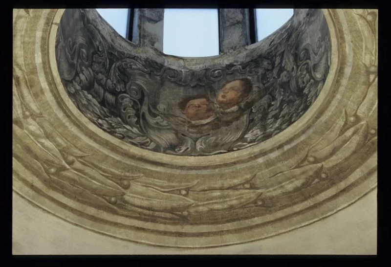 Ghirlanda d'alloro e cherubini